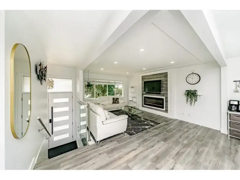 14927 KEW DRIVE - photo 1 of 36