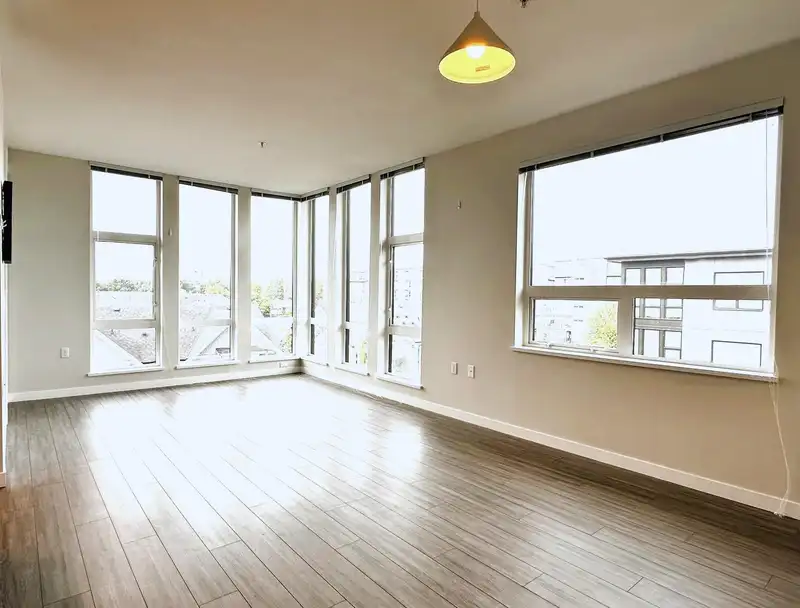 417 9213 ODLIN STREET - photo 3 of 19