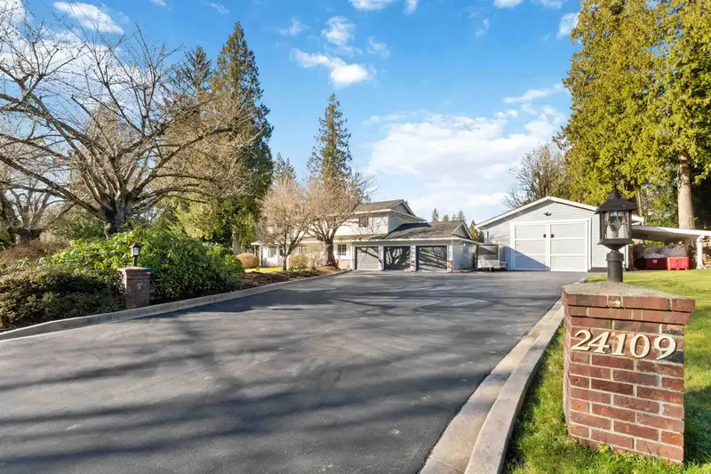 24109 124 AVENUE - photo 1 of 40