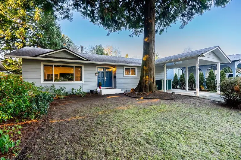 1668 CONNAUGHT DRIVE - photo 1 of 40