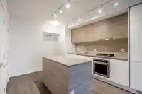 2006 525 FOSTER AVENUE - thumbnail 5