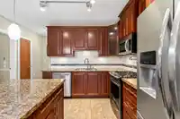 526 8157 207 STREET - thumbnail 14