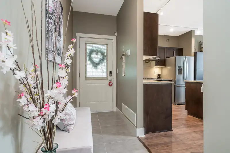 60 20326 68 AVENUE - photo 3 of 38