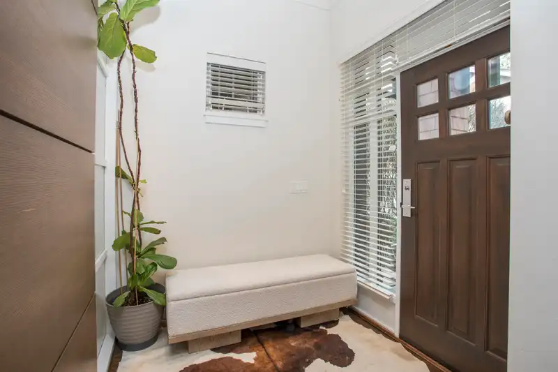 28 555 RAVEN WOODS DRIVE - photo 3 of 40