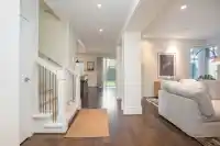 28 555 RAVEN WOODS DRIVE - thumbnail 4
