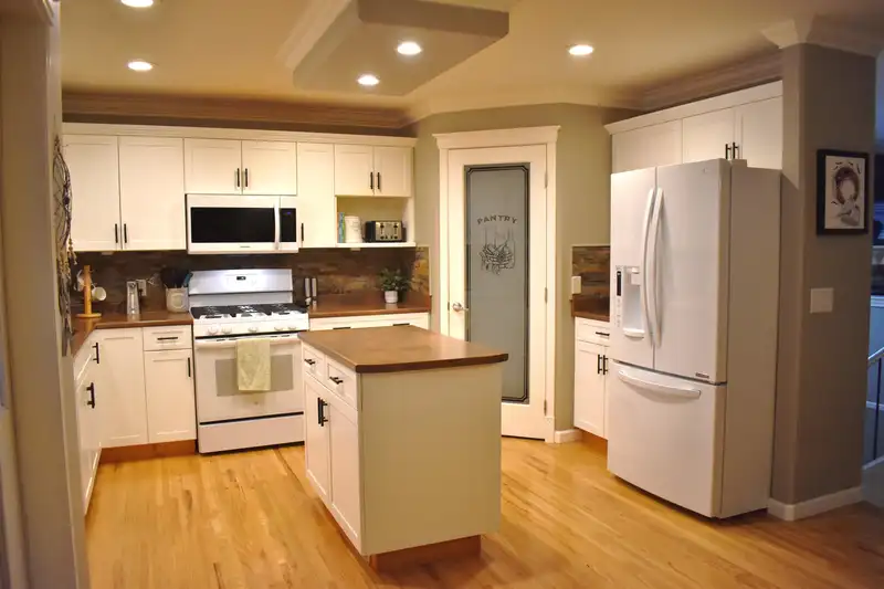 32997 DESBRISAY AVENUE - photo 3 of 36