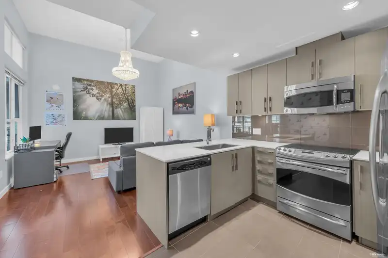 PH 17 3479 WESBROOK MALL - photo 1 of 35