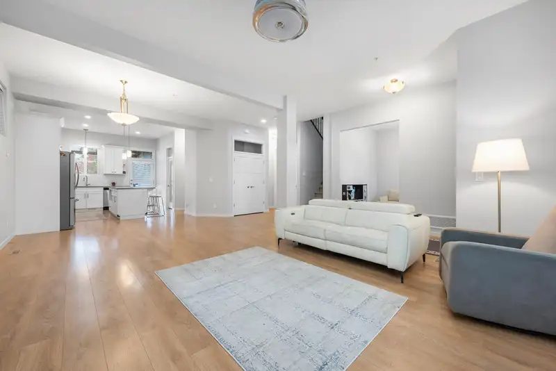 24375 112 AVENUE - photo 2 of 40