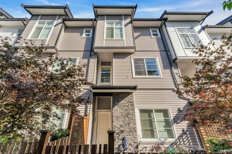 22 5867 129 STREET - photo 2 of 27