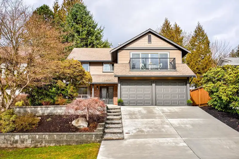 969 MANSFIELD CRESCENT - photo 4 of 40