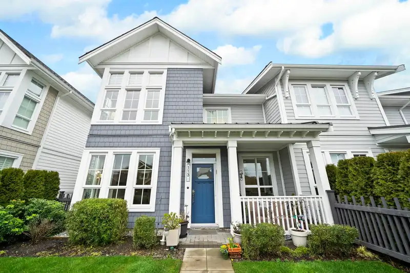 113 5311 ADMIRAL WAY - photo 2 of 40