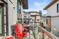 33 528 E 2ND STREET - thumbnail 17