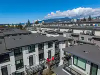33 528 E 2ND STREET - thumbnail 27