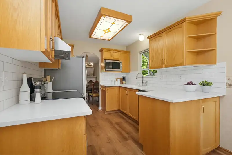 39 1973 WINFIELD DRIVE - photo 4 of 40