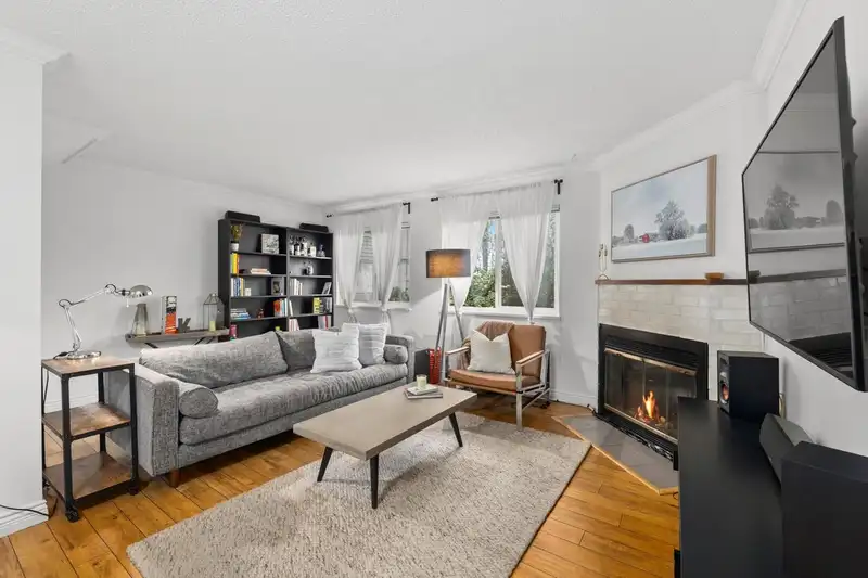 3066 SMITH AVENUE - photo 2 of 24
