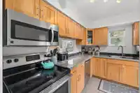 3066 SMITH AVENUE - thumbnail 8