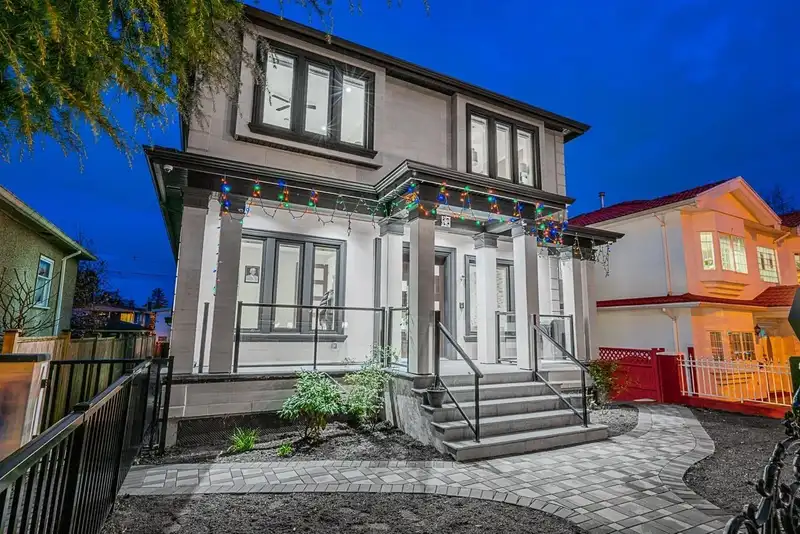 1838 E 49TH AVENUE - photo 3 of 36