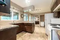 24430 56 AVENUE - thumbnail 9