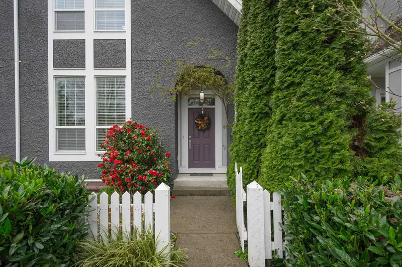21008 80 AVENUE - photo 3 of 40