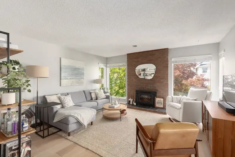206 1260 W 10TH AVENUE - photo 1 of 20