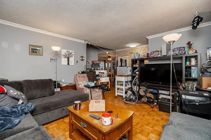 6666 133B STREET - photo 4 of 40