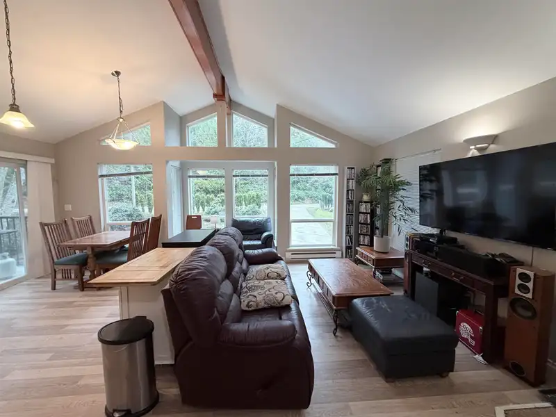 5565 RILEY ROAD - photo 4 of 25