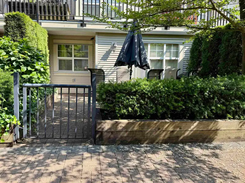 12 7077 EDMONDS STREET - photo 3 of 19