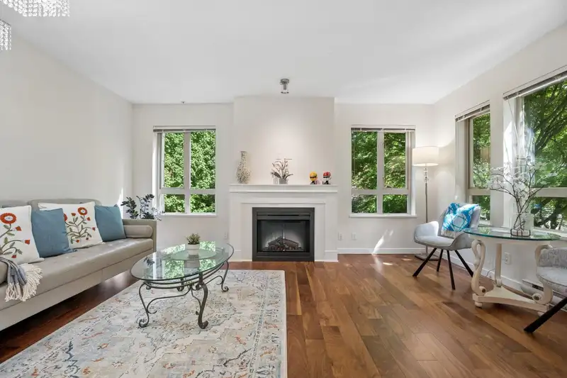 206 3097 LINCOLN AVENUE - photo 1 of 40