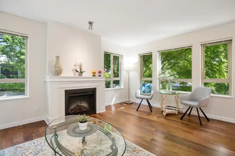 206 3097 LINCOLN AVENUE - photo 4 of 40