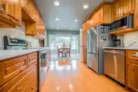 19810 20 AVENUE - thumbnail 5