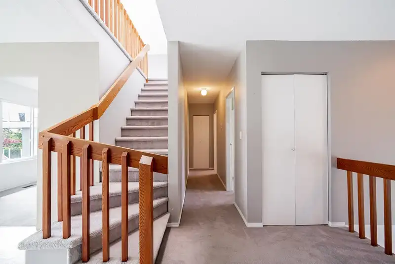 15856 BUENA VISTA AVENUE - photo 4 of 38