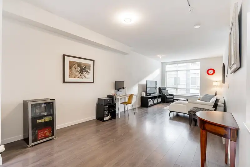 151 8473 163 AVENUE - photo 4 of 37