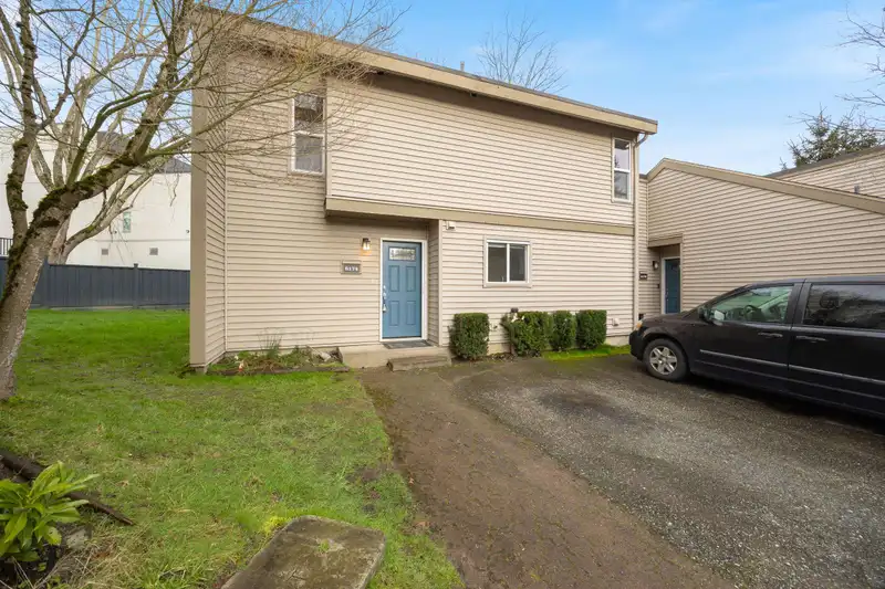 6174 W GREENSIDE DRIVE - photo 2 of 40