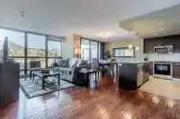 801 2959 GLEN DRIVE - thumbnail 2