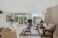704 995 ROCHE POINT DRIVE - thumbnail 2