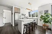 1101 651 NOOTKA WAY - thumbnail 4