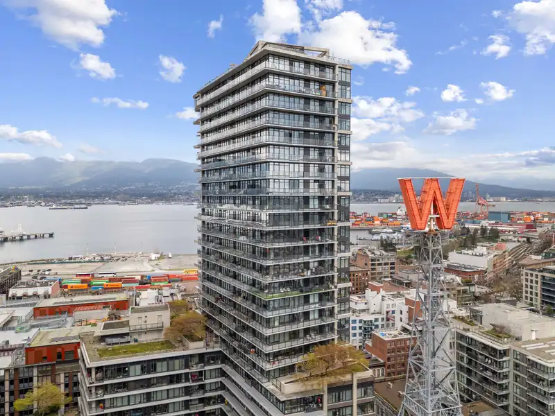 1407 108 W CORDOVA STREET - photo 2 of 15
