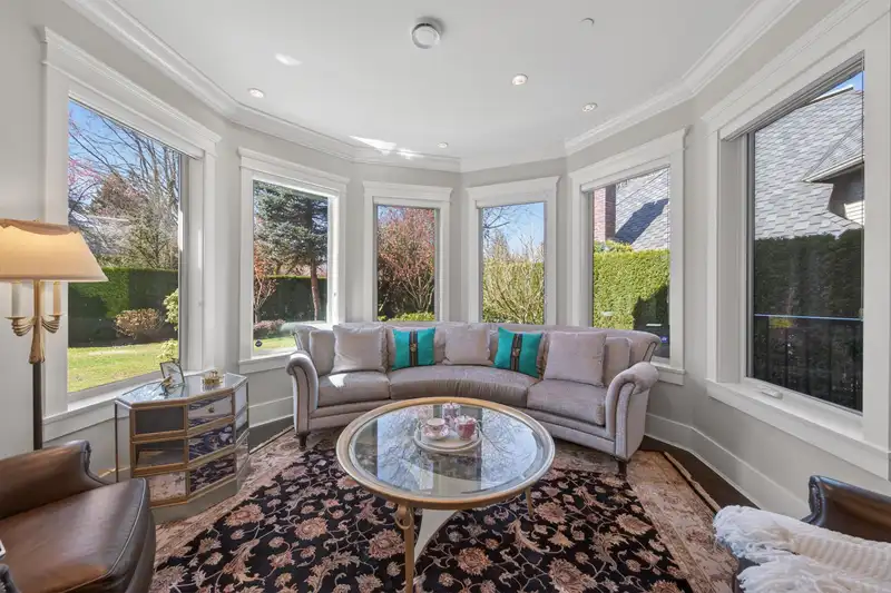 4810 HUDSON STREET - photo 3 of 32