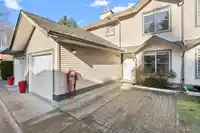 125 8655 KING GEORGE BOULEVARD - thumbnail 3