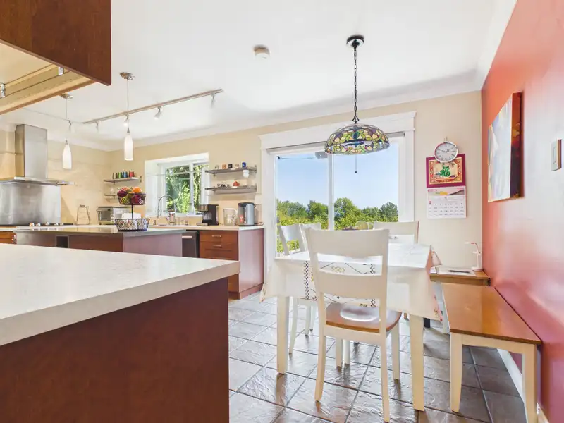 487 ALOUETTE DRIVE - photo 3 of 40