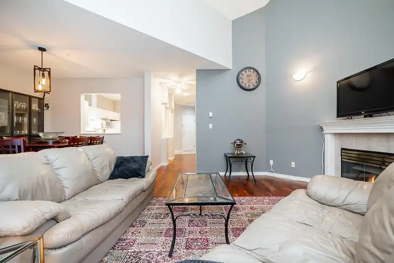 401 2575 WARE STREET - photo 4 of 36