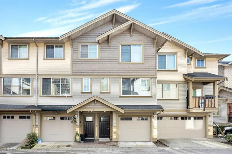 42 9533 130A STREET - photo 2 of 20