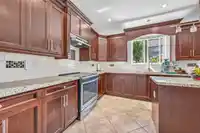 7336 201B STREET - thumbnail 5