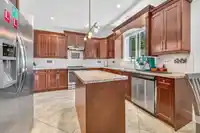 7336 201B STREET - thumbnail 6