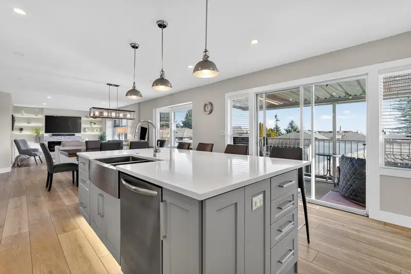 6260 191A STREET - photo 3 of 36