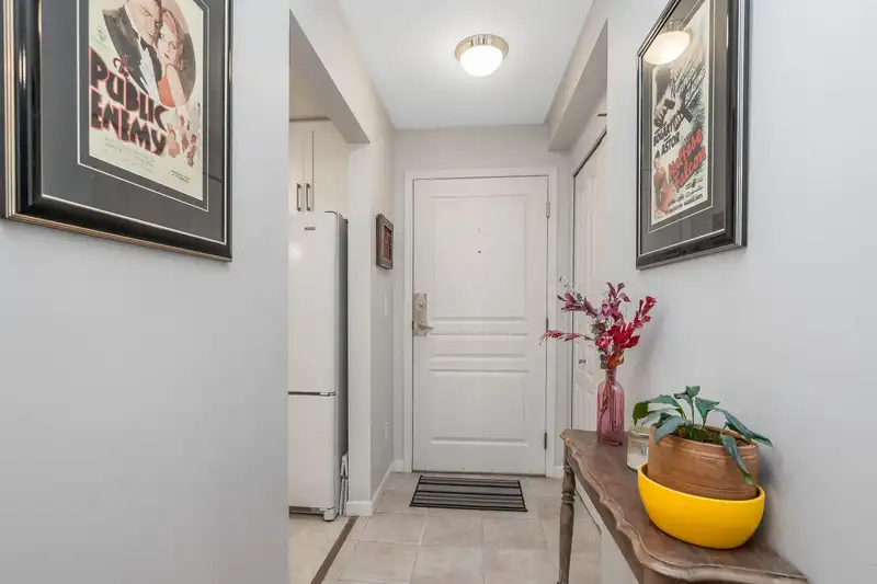 216 1242 TOWN CENTRE BOULEVARD - photo 4 of 20