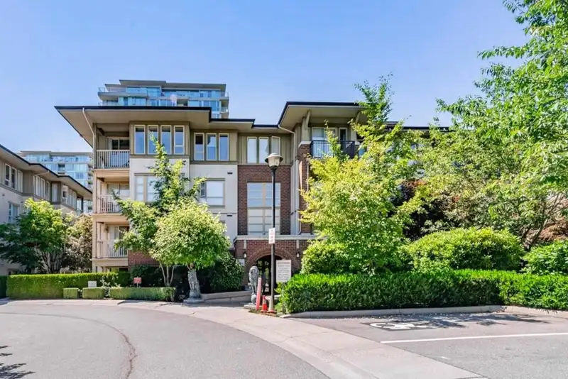 5304 5111 GARDEN CITY ROAD - photo 2 of 28