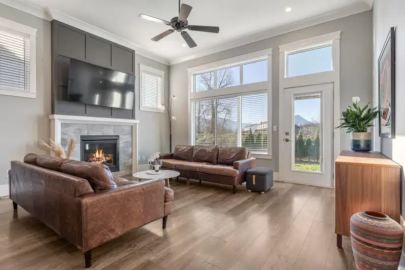 113 46213 HAKWELES ROAD - photo 3 of 37