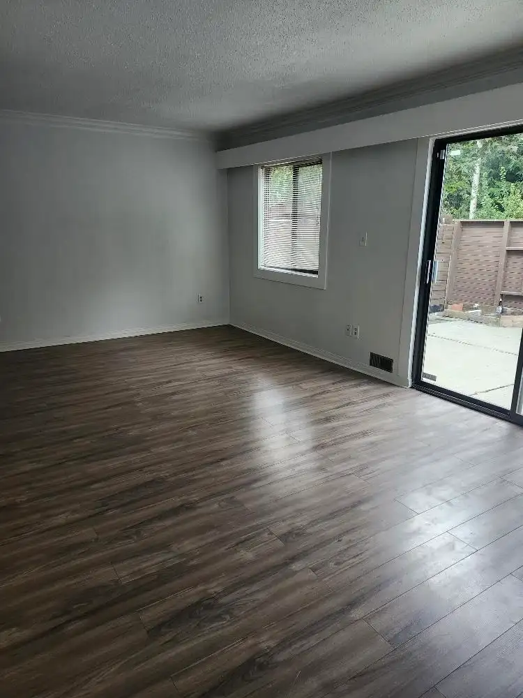 121 14159 104 AVENUE - photo 4 of 36