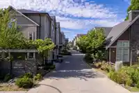37 19913 70 AVENUE - thumbnail 2